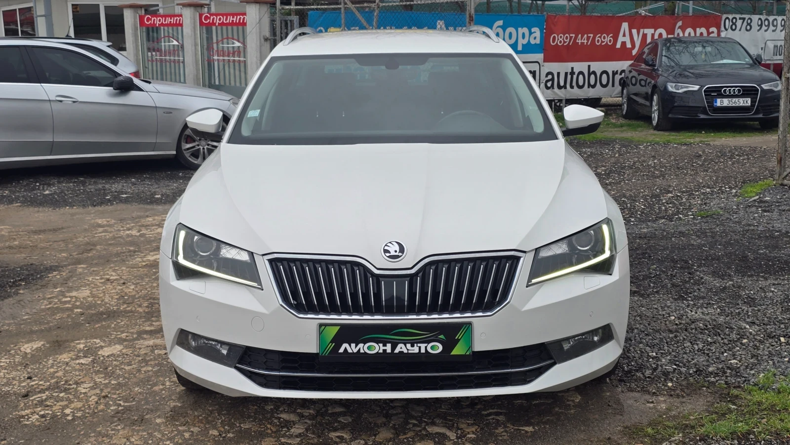 Skoda Superb 2.0TDI* LED DYNAMIC* DSG* КОЖА* KEYLESS , снимка 2 - Автомобили и джипове - 54070244