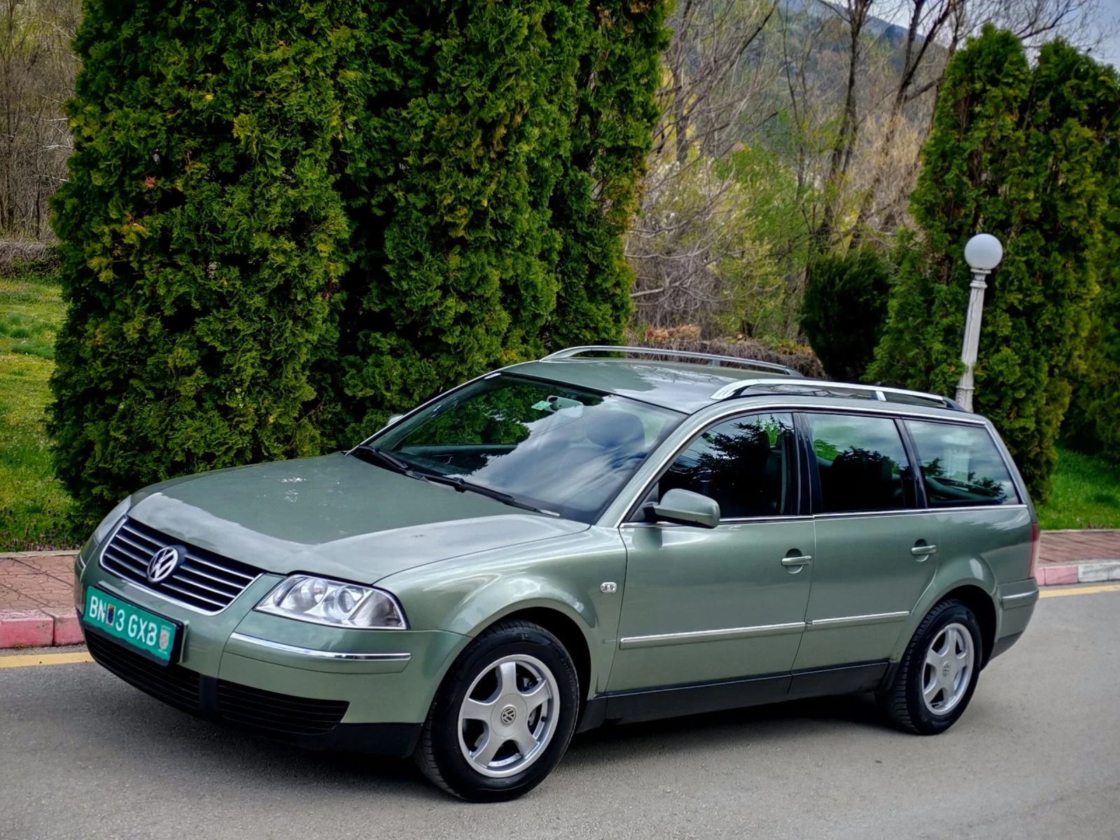 VW Passat 1.9TDI(131)* HIGHLINE* НОВ ВНОС* , снимка 3 - Автомобили и джипове - 54149681