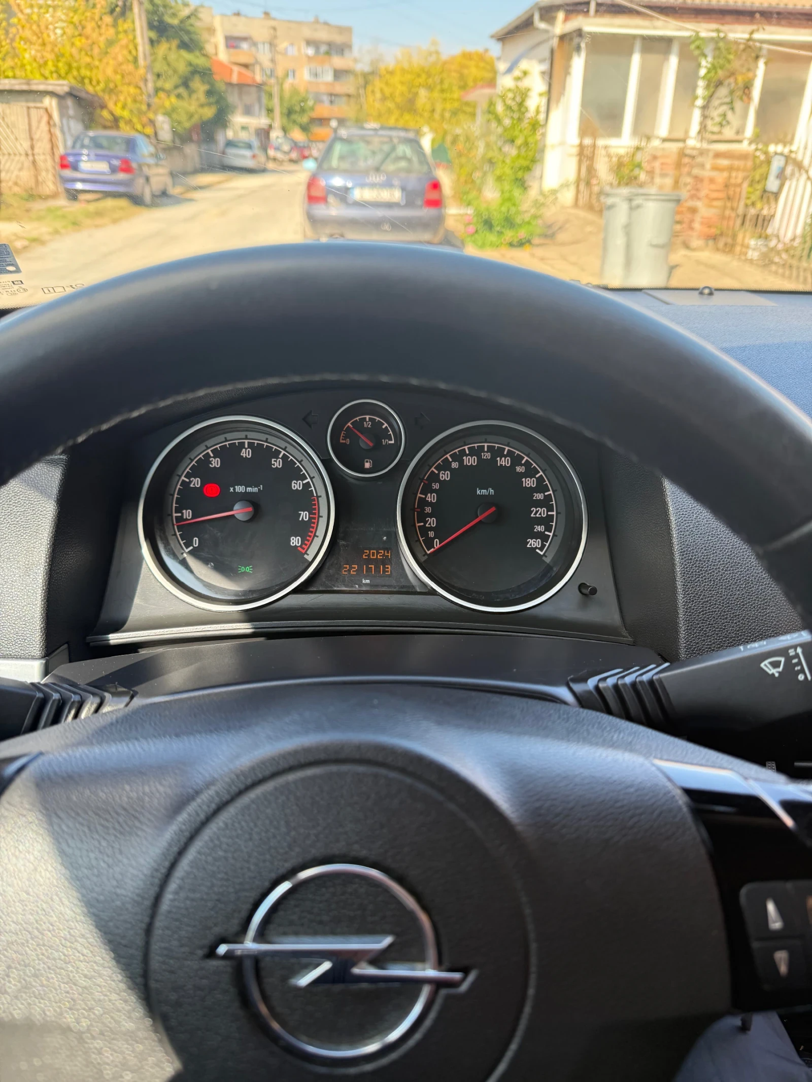 Opel Astra, снимка 14 - Автомобили и джипове - 54229462