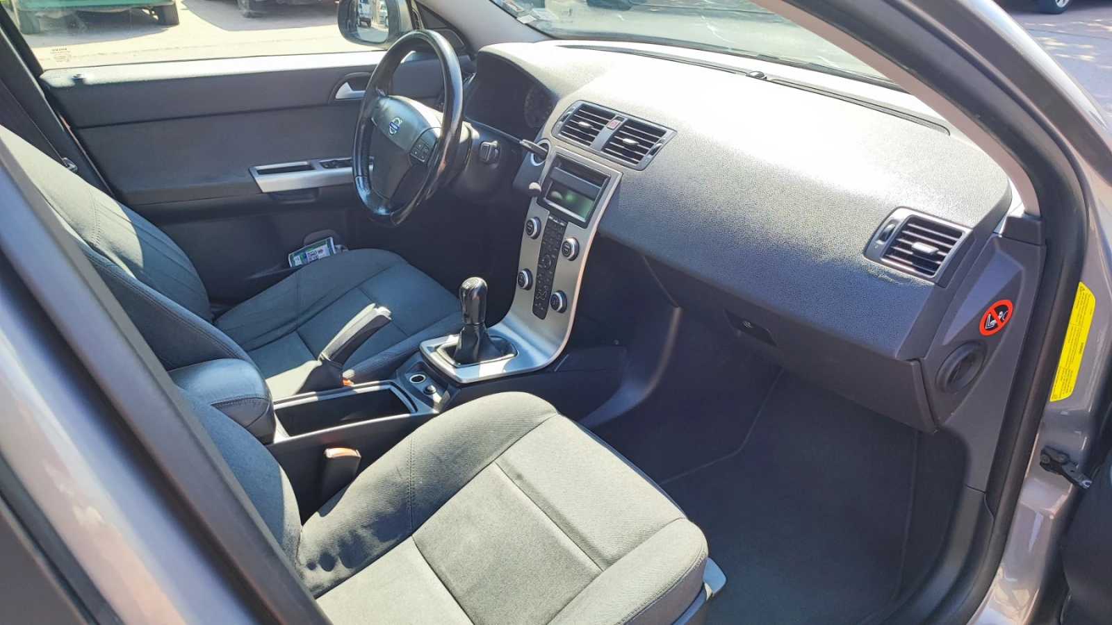 Volvo S40 1.6 D 110к.с., снимка 17 - Автомобили и джипове - 54459055