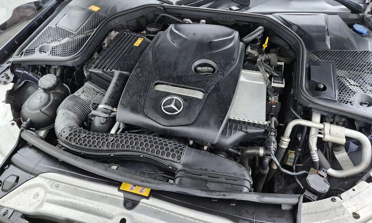 Mercedes-Benz C 200 AMG* LINE* BURMESTER* ХЕДЪП* ПОДГРЕВ* КАМЕРА* , снимка 17 - Автомобили и джипове - 54743630