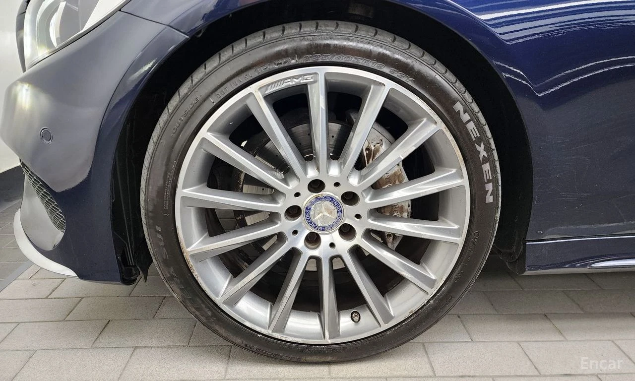 Mercedes-Benz C 200 AMG* LINE* BURMESTER* ХЕДЪП* ПОДГРЕВ* КАМЕРА* , снимка 5 - Автомобили и джипове - 54743630