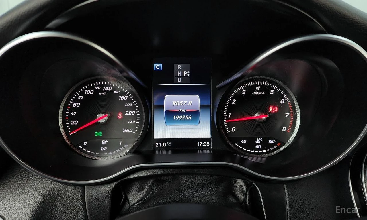 Mercedes-Benz C 200 AMG* LINE* BURMESTER* ХЕДЪП* ПОДГРЕВ* КАМЕРА* , снимка 11 - Автомобили и джипове - 54743630