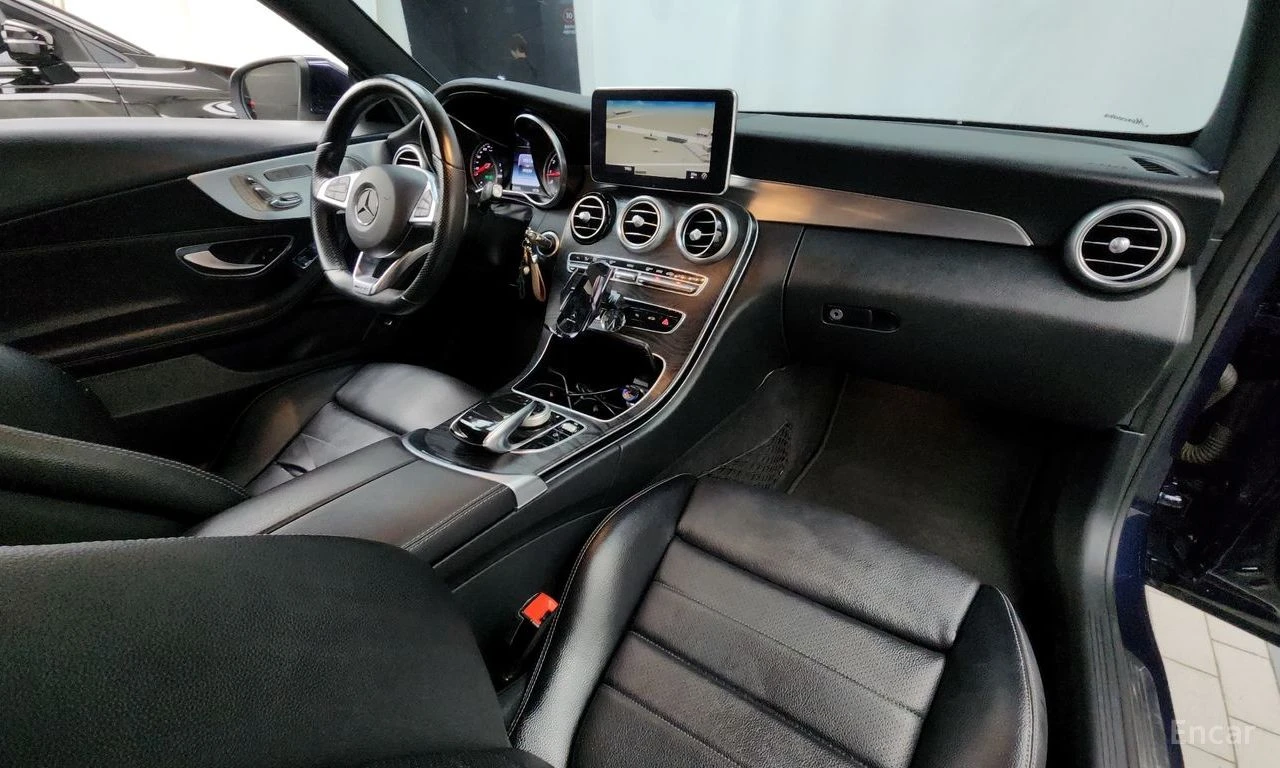 Mercedes-Benz C 200 AMG* LINE* BURMESTER* ХЕДЪП* ПОДГРЕВ* КАМЕРА* , снимка 8 - Автомобили и джипове - 54743630