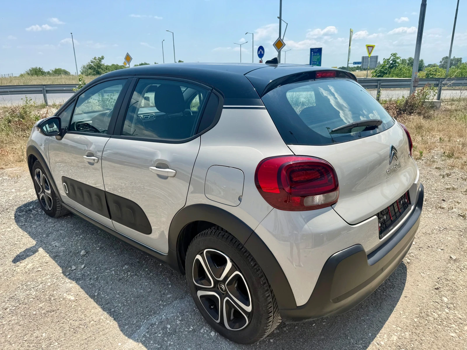 Citroen C3 1.2 PureTech S&S Evro 6D, снимка 5 - Автомобили и джипове - 54997112