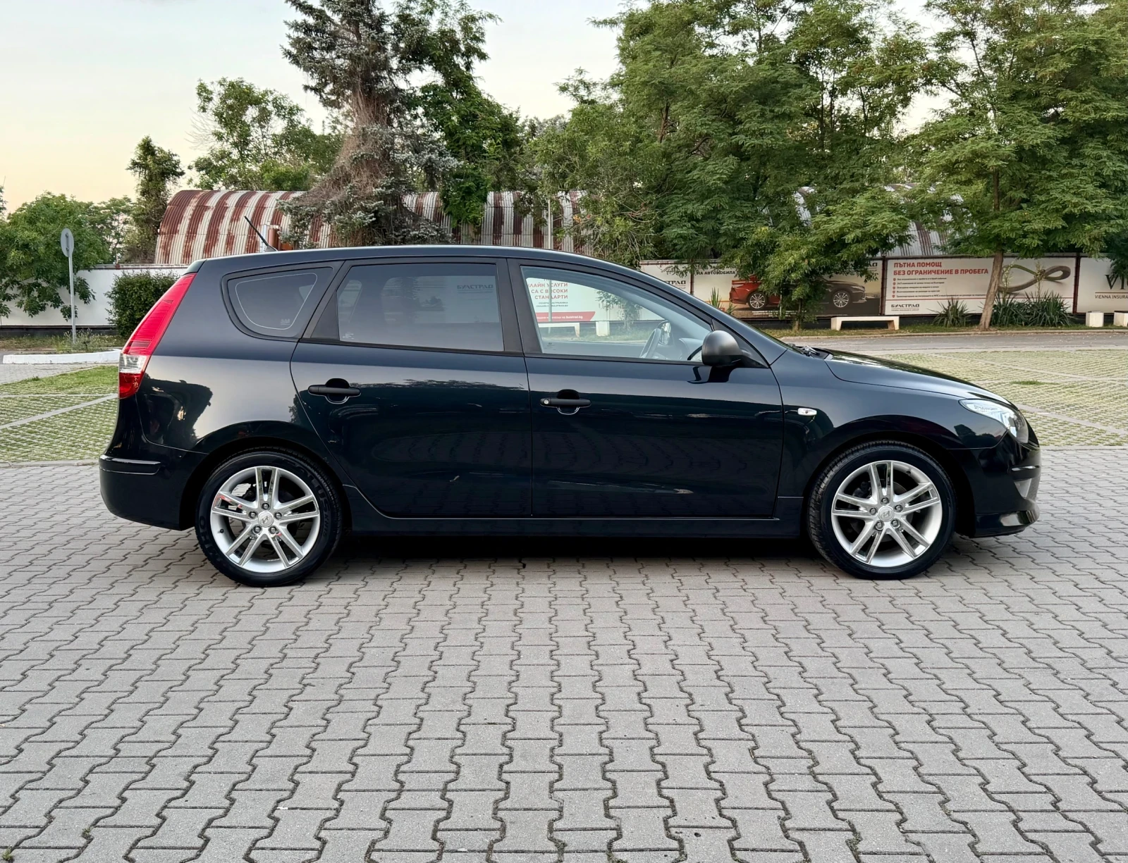 Hyundai I30 2.0i 143 к.с., снимка 6 - Автомобили и джипове - 55124457
