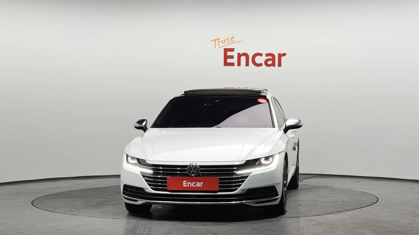 VW Arteon 2.0 TDI* ЕЛ. БАГАЖНИК* МАСАЖ* HUD* 360* ЛЮК* КРАЙН, снимка 3 - Автомобили и джипове - 55496245