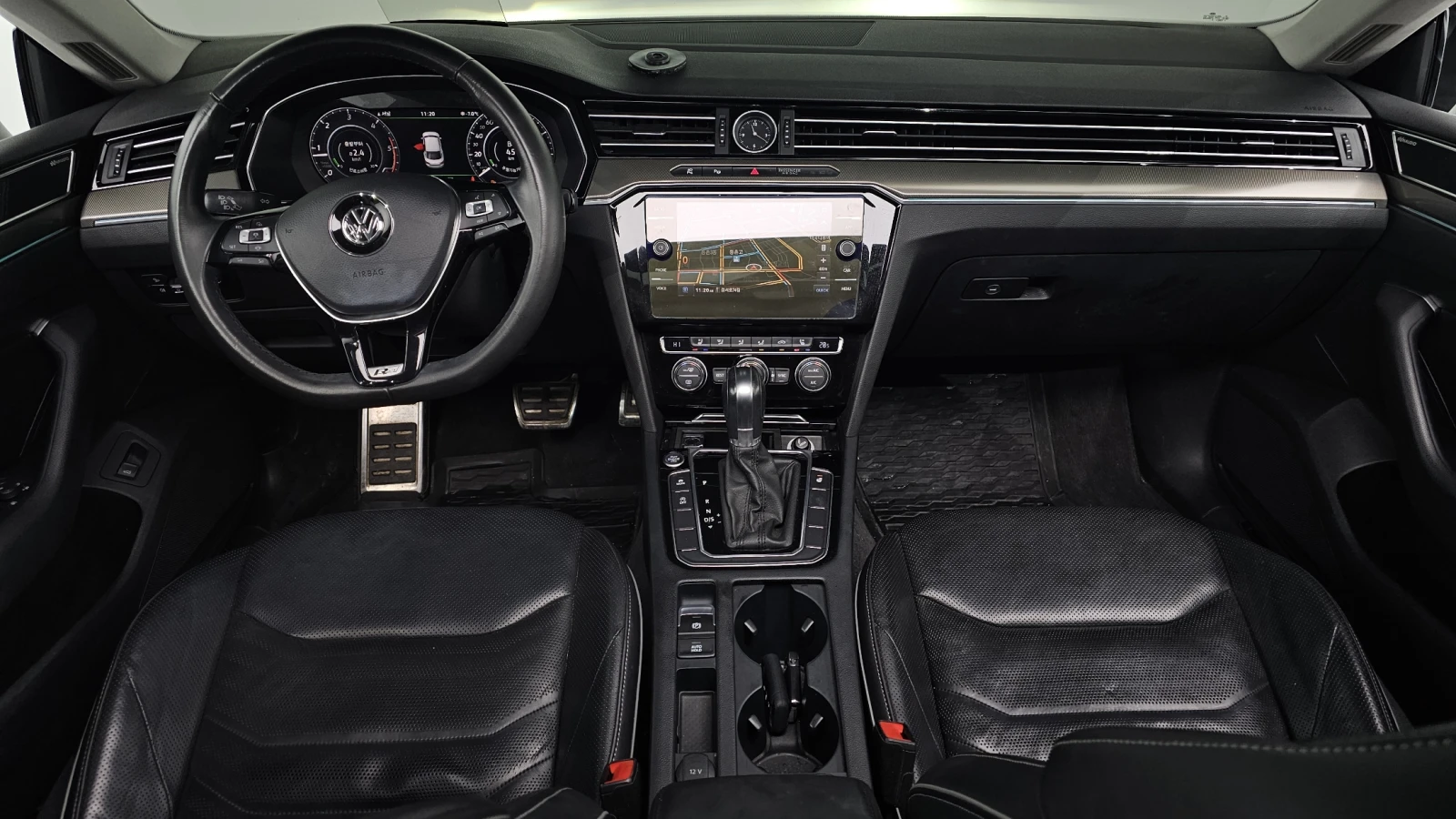 VW Arteon 2.0 TDI* ЕЛ. БАГАЖНИК* МАСАЖ* HUD* 360* ЛЮК* КРАЙН, снимка 7 - Автомобили и джипове - 55496245