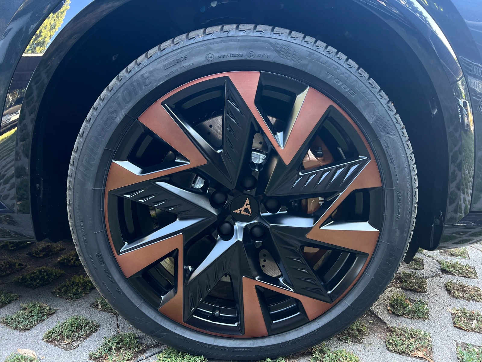 Cupra Formentor 2.0 TSI 333 к.с VZ/Akrapovic/Matrix LED, снимка 9 - Автомобили и джипове - 55529749