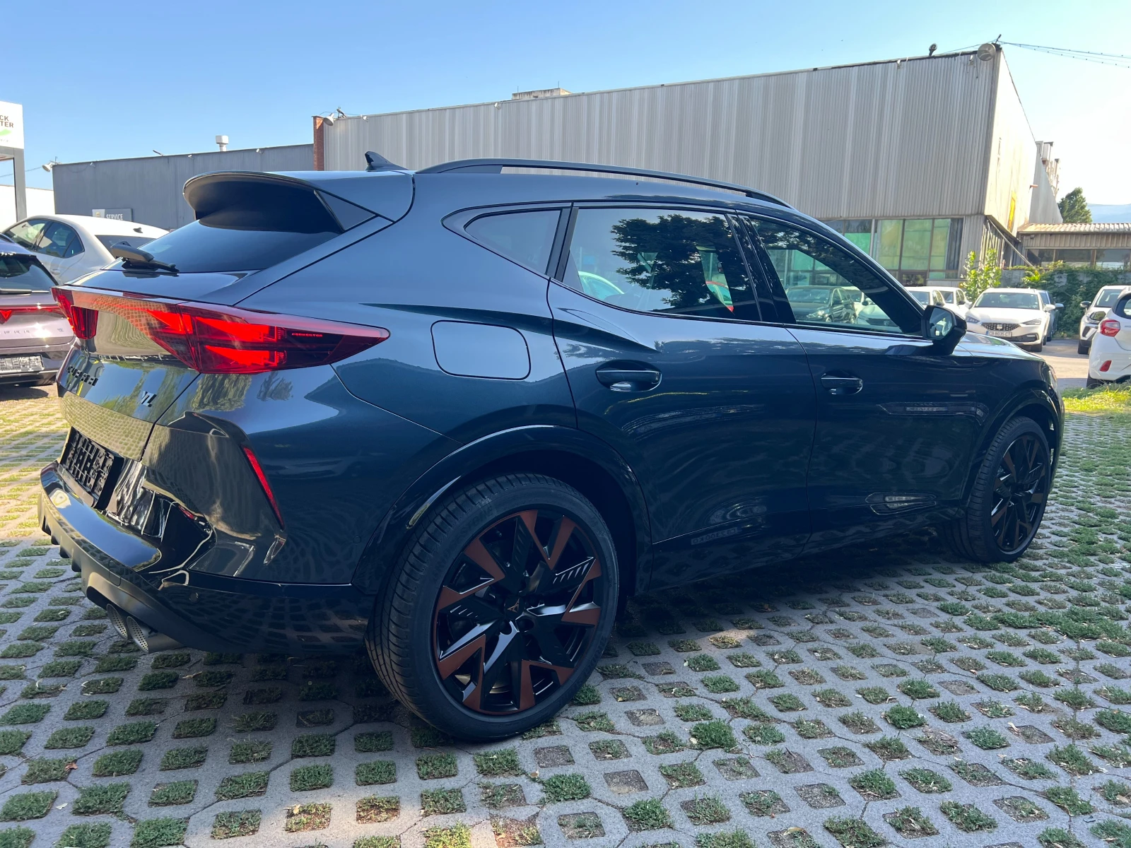 Cupra Formentor 2.0 TSI 333 к.с VZ/Akrapovic/Matrix LED, снимка 7 - Автомобили и джипове - 55529749