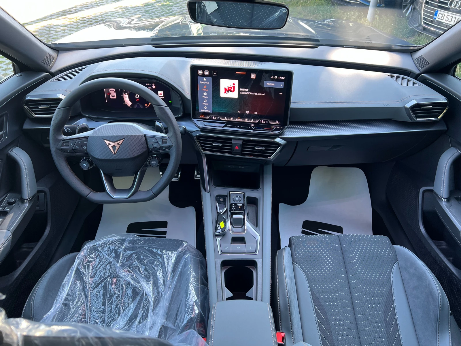 Cupra Formentor 2.0 TSI 333 к.с VZ/Akrapovic/Matrix LED, снимка 10 - Автомобили и джипове - 55529749