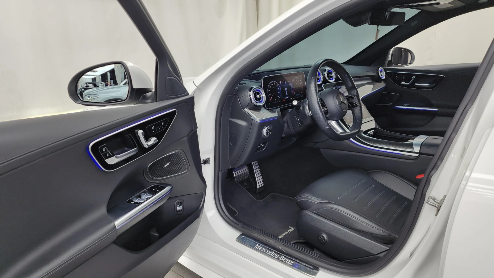 Mercedes-Benz C 300 AMG Line, снимка 7 - Автомобили и джипове - 55542139