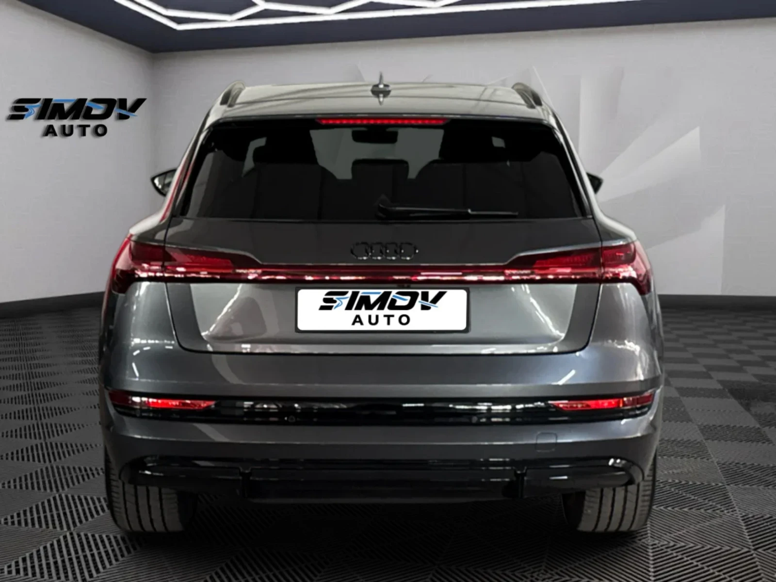 Audi E-Tron 55 S-LINE PLUS 95KWH B&O КОЖА ПОДГРЕВ ПАНОРАМА , снимка 6 - Автомобили и джипове - 55584999