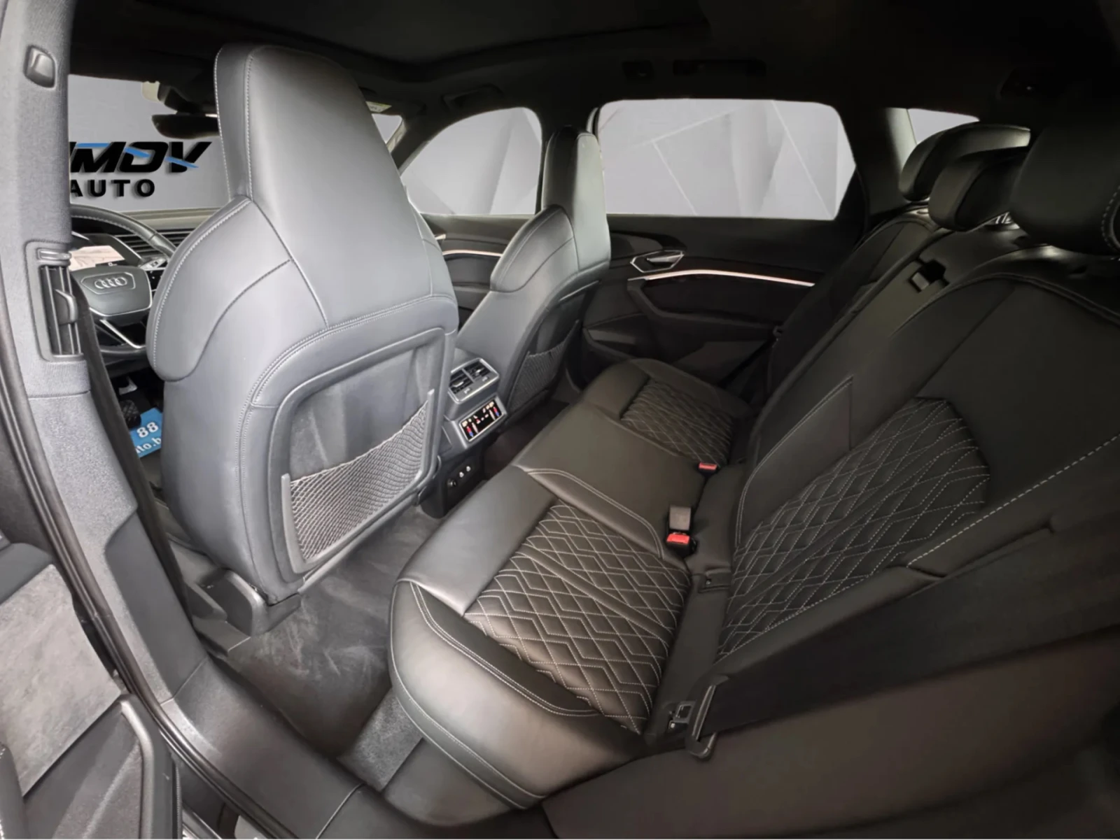 Audi E-Tron 55 S-LINE PLUS 95KWH B&O КОЖА ПОДГРЕВ ПАНОРАМА , снимка 16 - Автомобили и джипове - 55584999