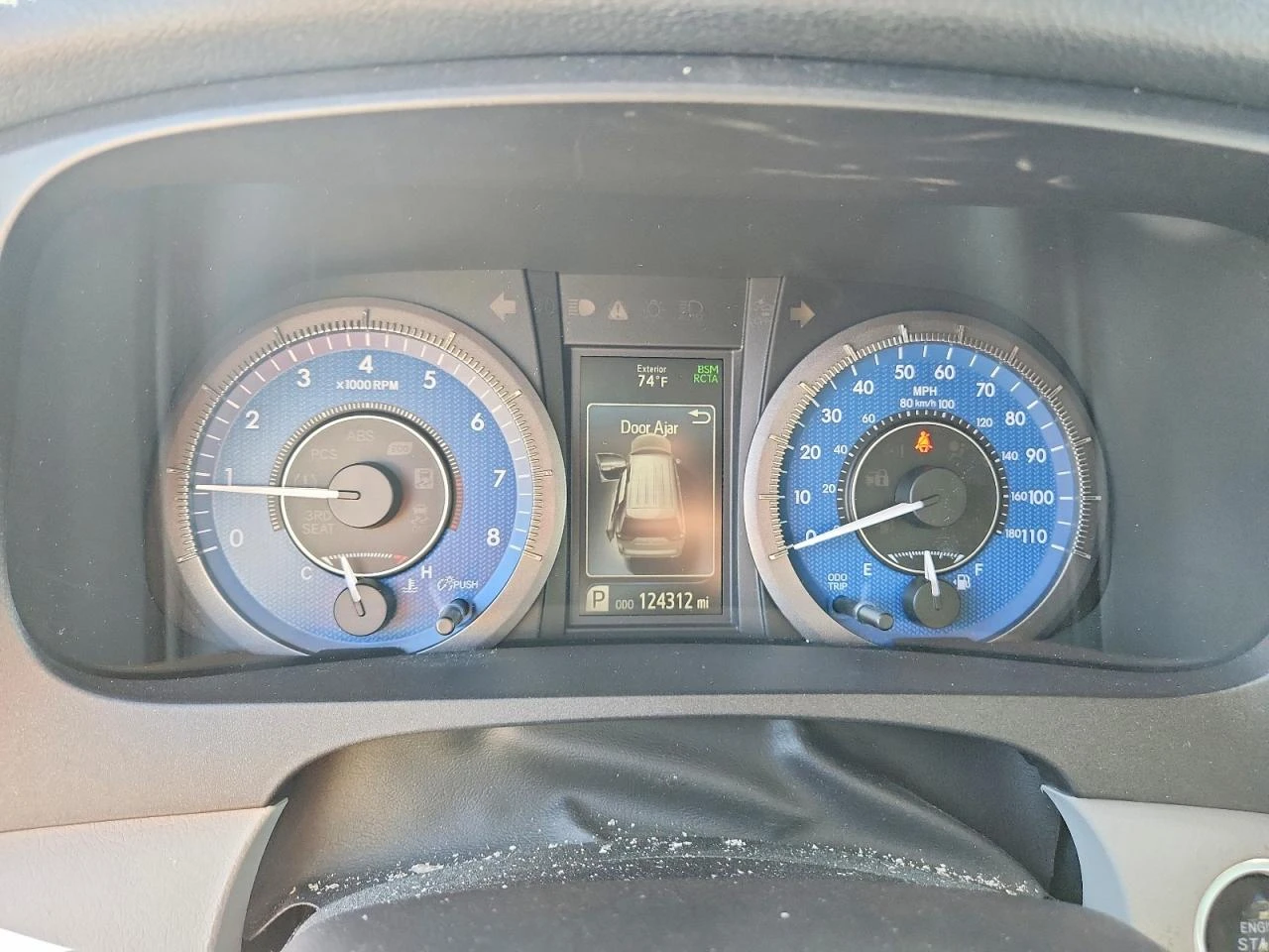 Toyota Sienna 3.5l Xle 8-Passenger, снимка 9 - Автомобили и джипове - 56151949