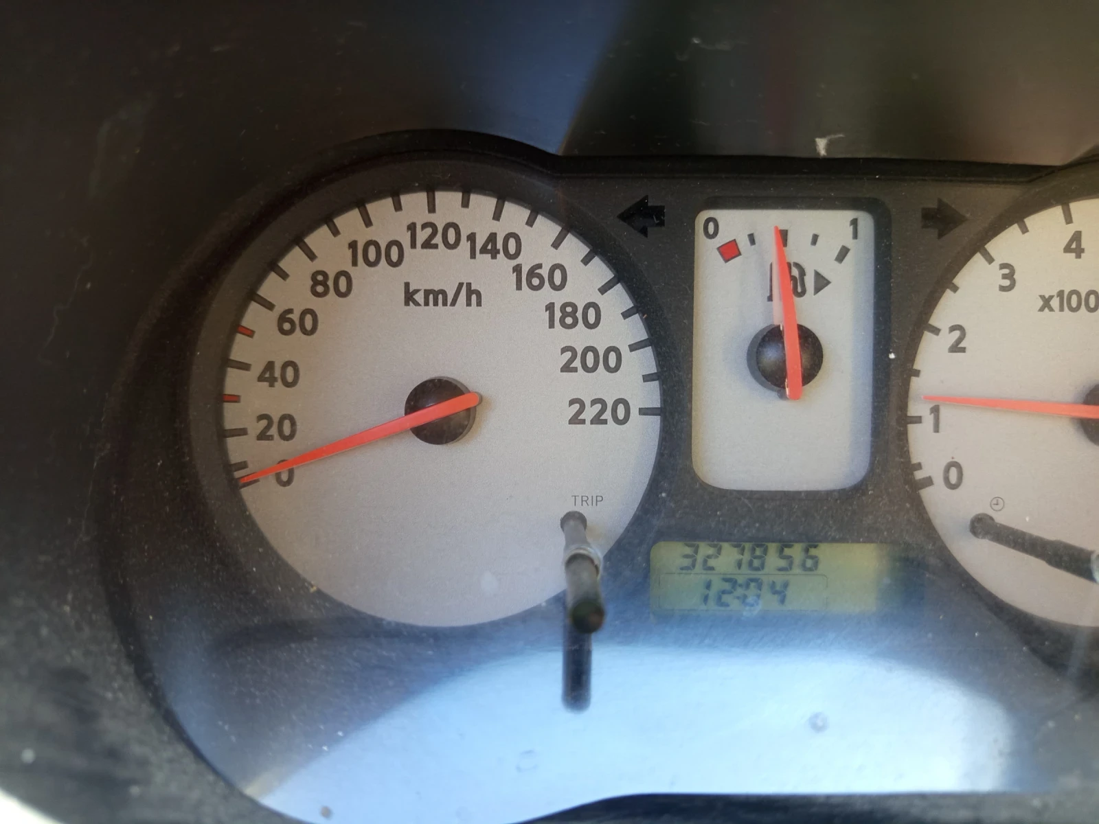 Nissan Note 1.6, снимка 6 - Автомобили и джипове - 56254362
