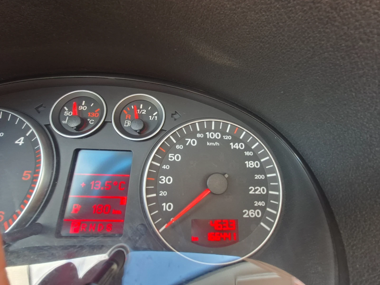 Audi A3 1.9TDI Автоматик DSG, снимка 12 - Автомобили и джипове - 56413810