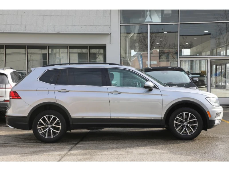 VW Tiguan * Comfortline * * PAANO * * АвтоКредит* ЦЕНА ДО БГ, снимка 9 - Автомобили и джипове - 49588199