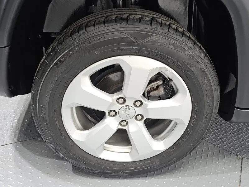 Jeep Compass 2Nd Generation 2.4 Limited Awd, снимка 5 - Автомобили и джипове - 55189775
