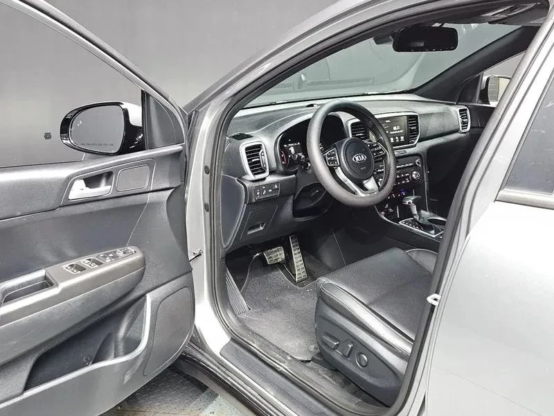 Kia Sportage, снимка 10 - Автомобили и джипове - 56690252