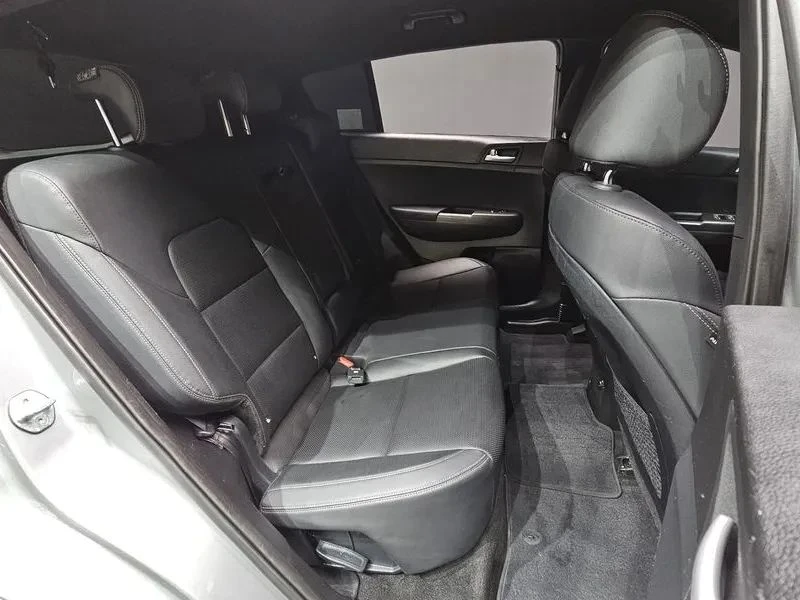 Kia Sportage, снимка 11 - Автомобили и джипове - 56690252