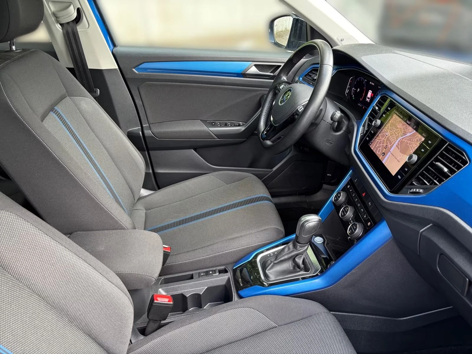 VW T-Roc STYLE/150HP/DSG/PANO/CAM/KLESS/LED/NAVI/DIGI/196g | Mobile.bg   12