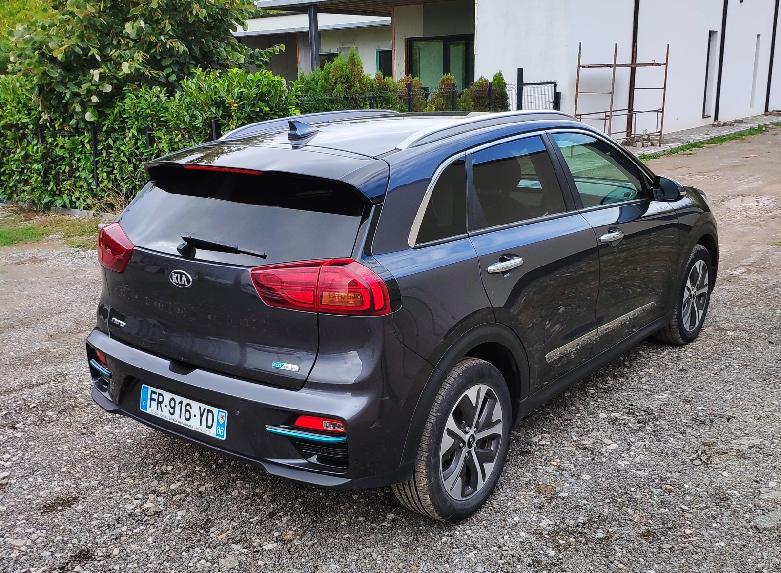 Kia Niro E-niro 64 Kwh 204 КС - изображение 3