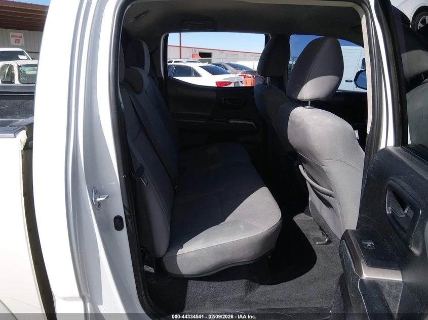 Toyota Tacoma 2.7l Sr5, снимка 8 - Автомобили и джипове - 54154066