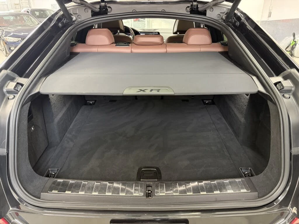 BMW X6 * M PACK * DISTRONIC * 360 * HARMAN KARDON, снимка 14 - Автомобили и джипове - 54455233