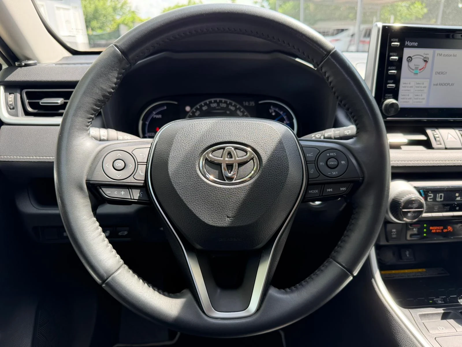 Toyota Rav4 Luxury/360Camera/Обдухване/Relax+ HHC, снимка 10 - Автомобили и джипове - 54673415