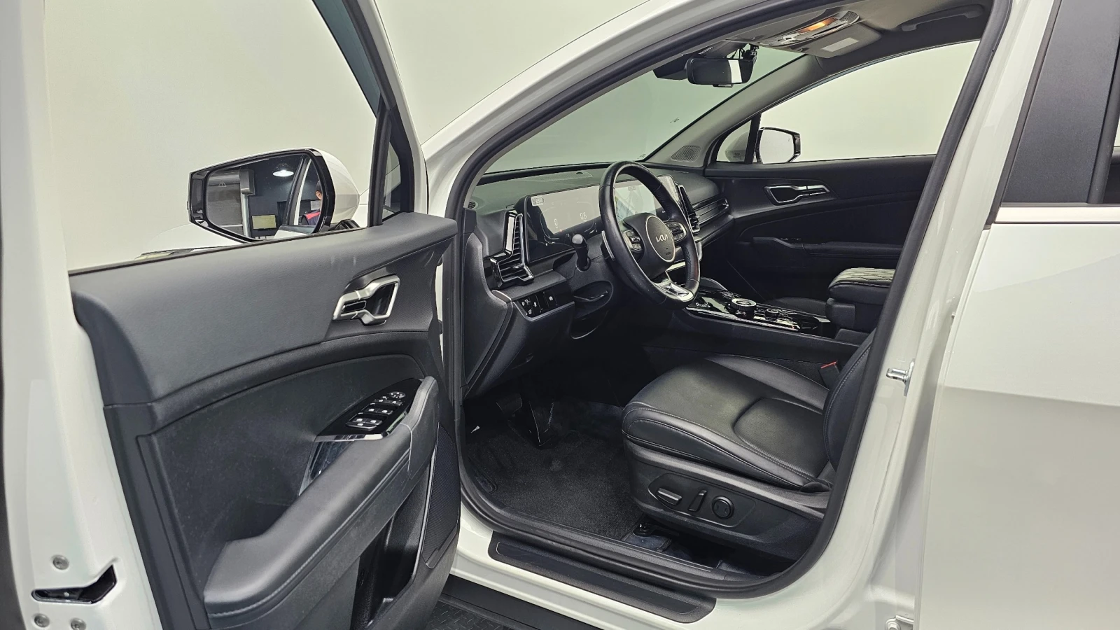 Kia Sportage 2.0 LPG 2WD Noblesse | 360  | Adaptive Cruise, снимка 13 - Автомобили и джипове - 55501553