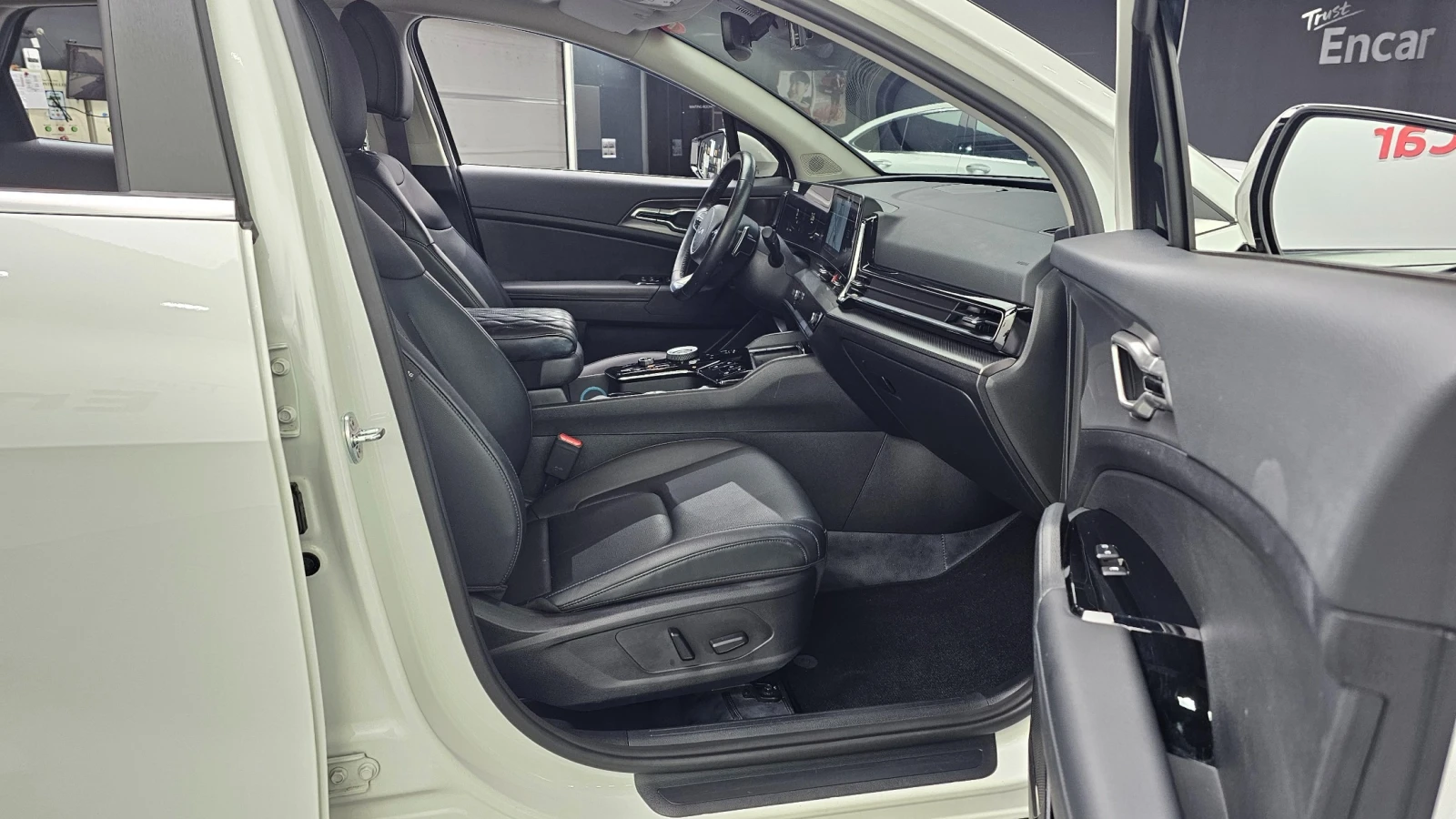 Kia Sportage 2.0 LPG 2WD Noblesse | 360  | Adaptive Cruise, снимка 15 - Автомобили и джипове - 55501553