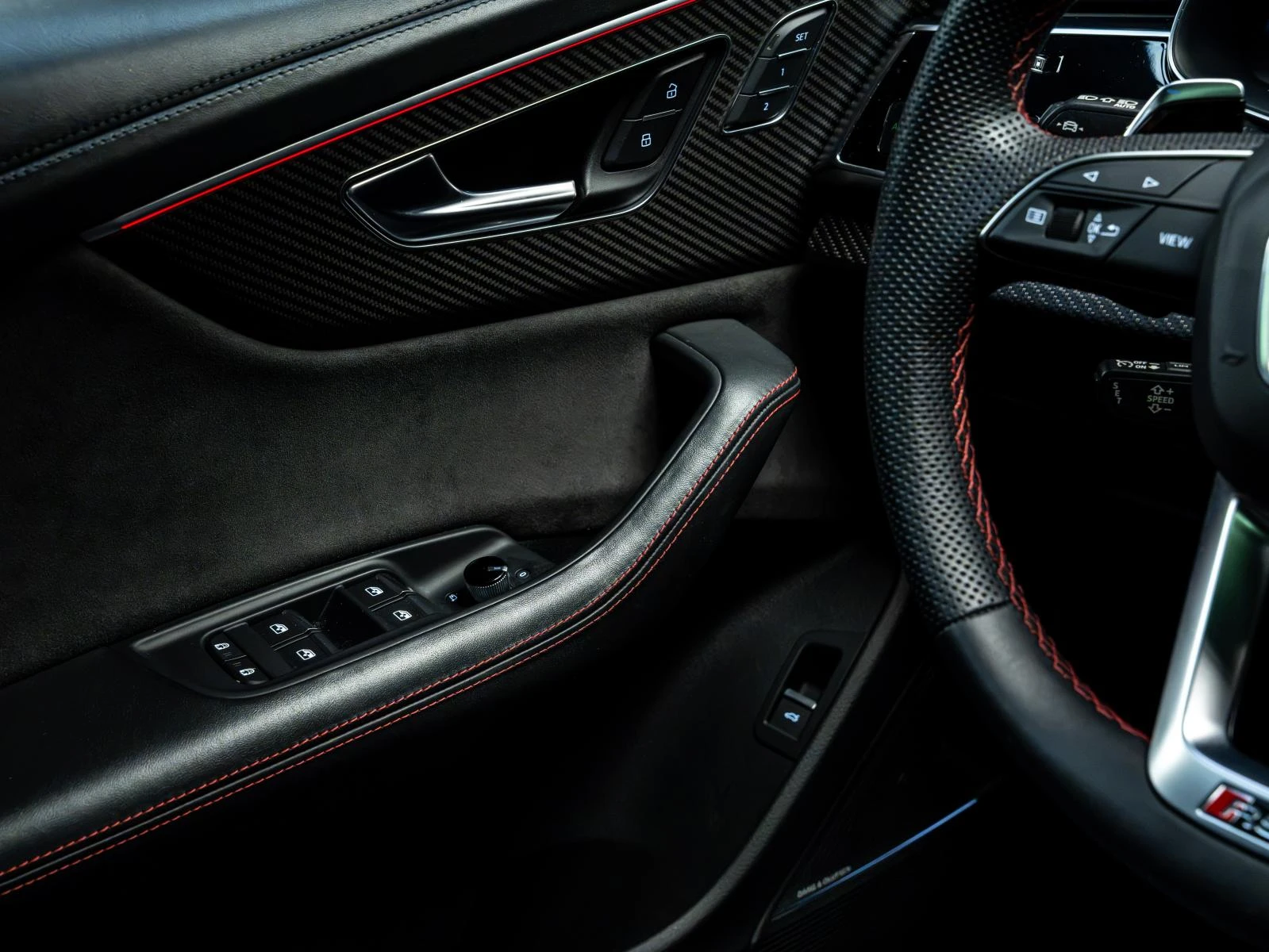 Audi RSQ8 QUATTRO* B&O* MATRIX* 360CAM* PANO* HUD* ОБДУХВ* , снимка 10 - Автомобили и джипове - 55623042