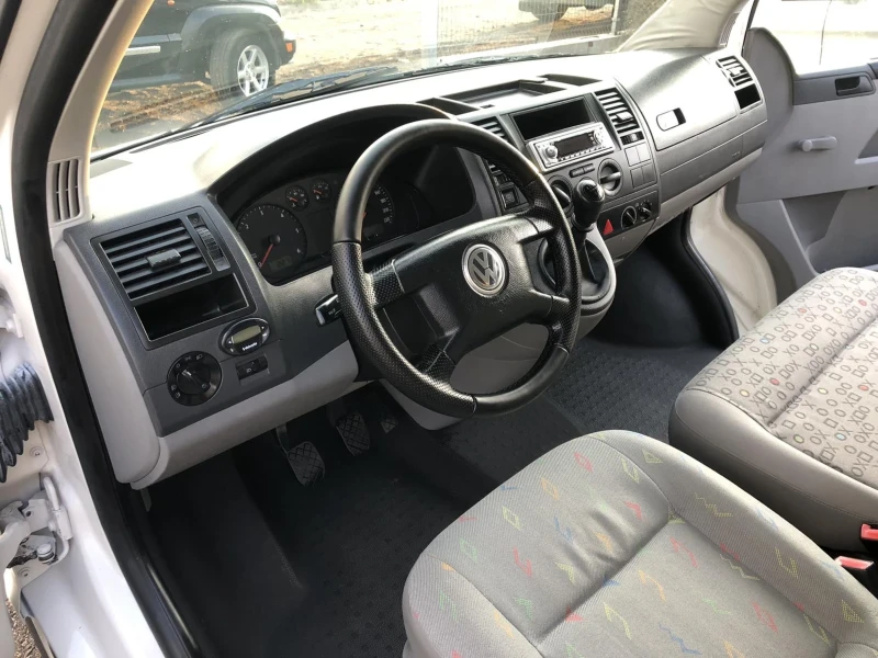 VW T5 Т. 5  .131 к.с климакик, снимка 9 - Бусове и автобуси - 51050906