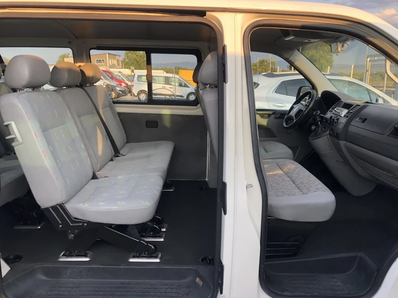 VW T5 Т. 5  .131 к.с климакик, снимка 11 - Бусове и автобуси - 51050906