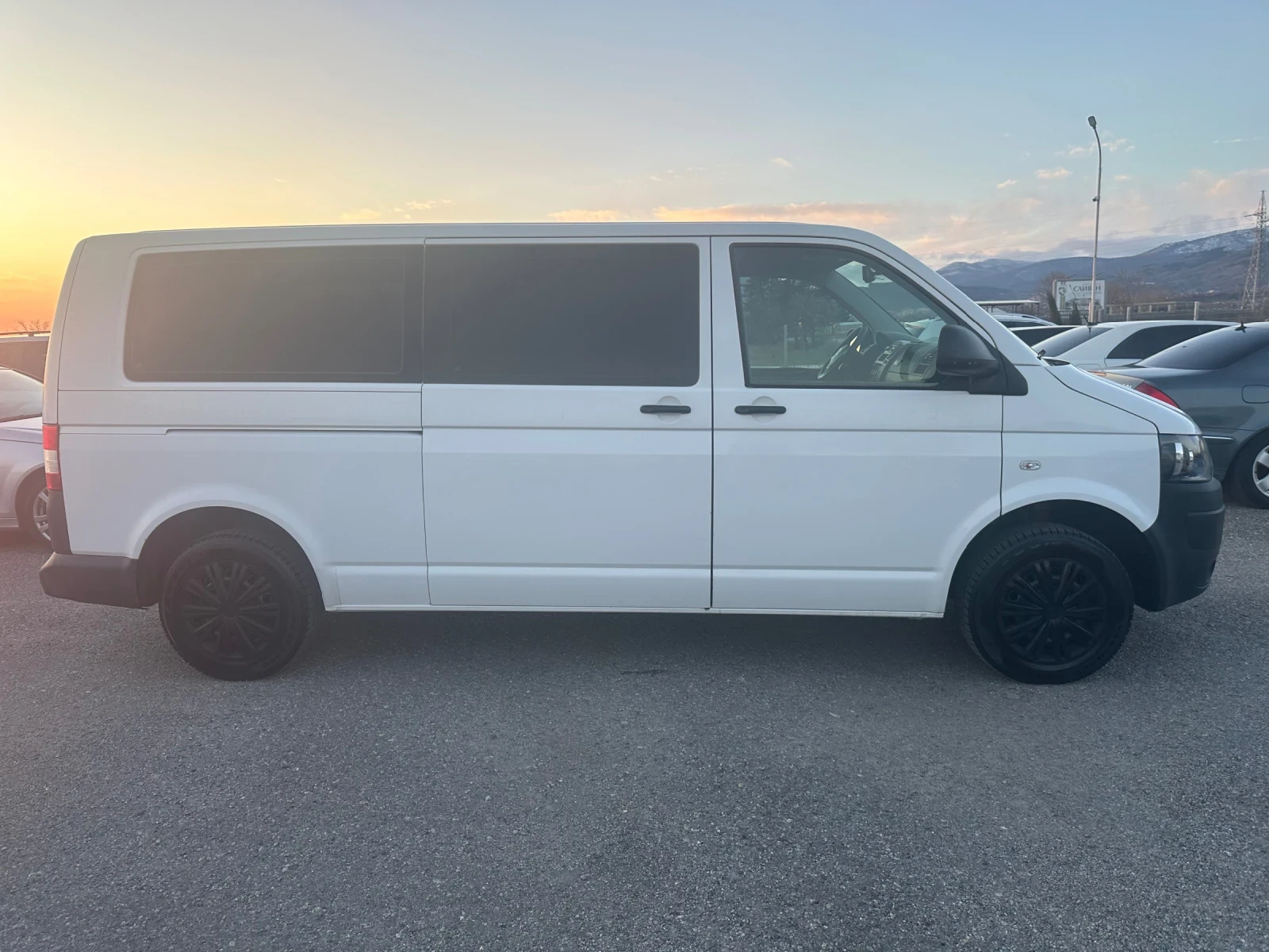 VW T5 LONG* 9-МЕСТЕН* 2.0TDI* 140к.с. - изображение 8