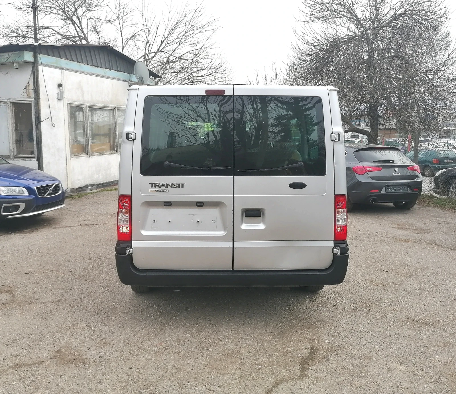Ford Transit Long 8+ 1 2.2 86 h.p. - изображение 6