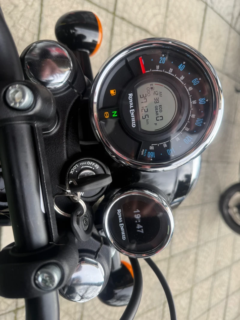 Royal Enfield Meteor 350, снимка 14 - Мотоциклети и мототехника - 53452945