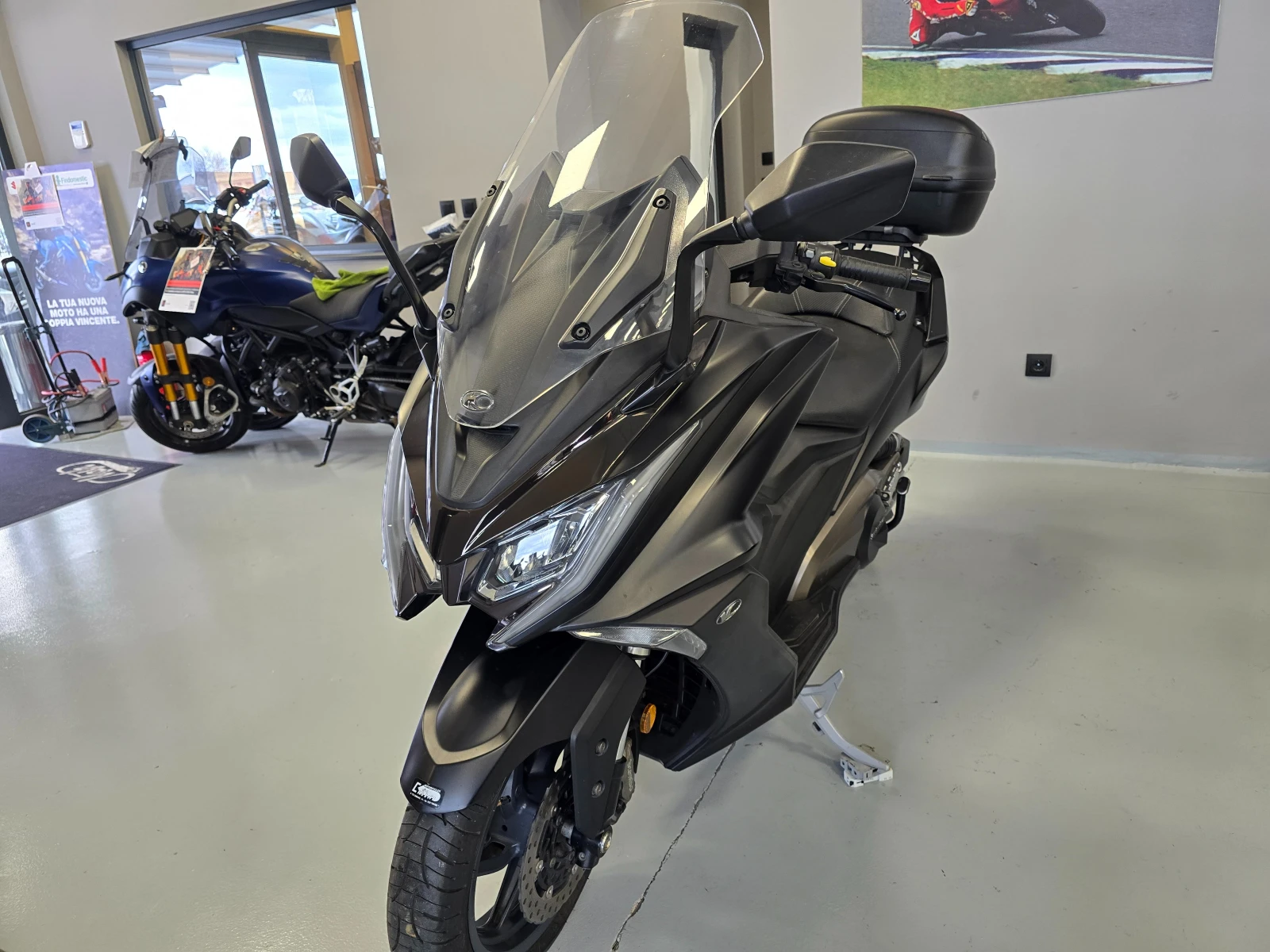 Kymco AK 550 ABS-TCS, Обслужен, Подгрев!, снимка 8 - Мотоциклети и мототехника - 54109300