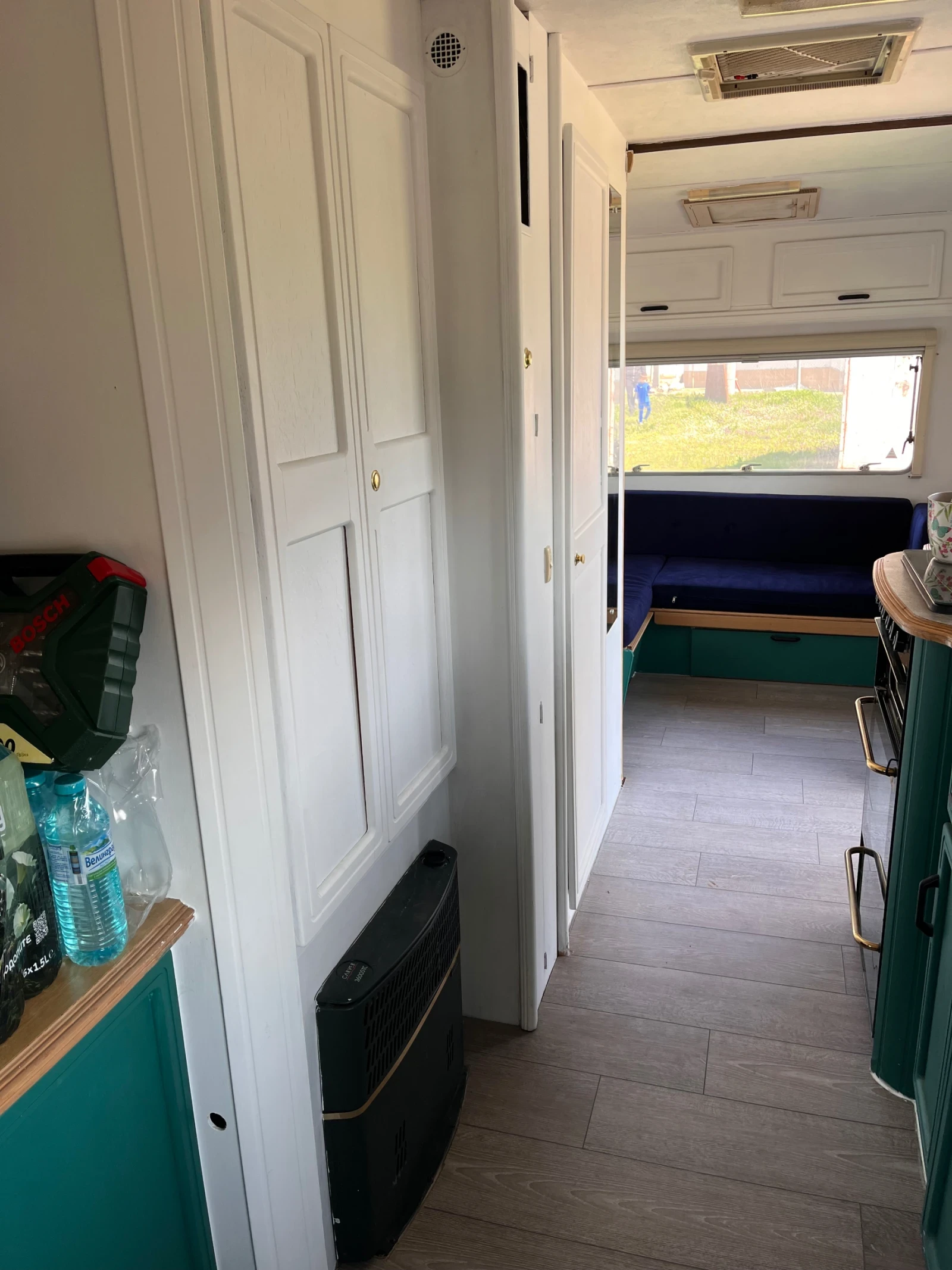 Каравана Swift Abbey Spectrum 520, снимка 9 - Каравани и кемпери - 54167757