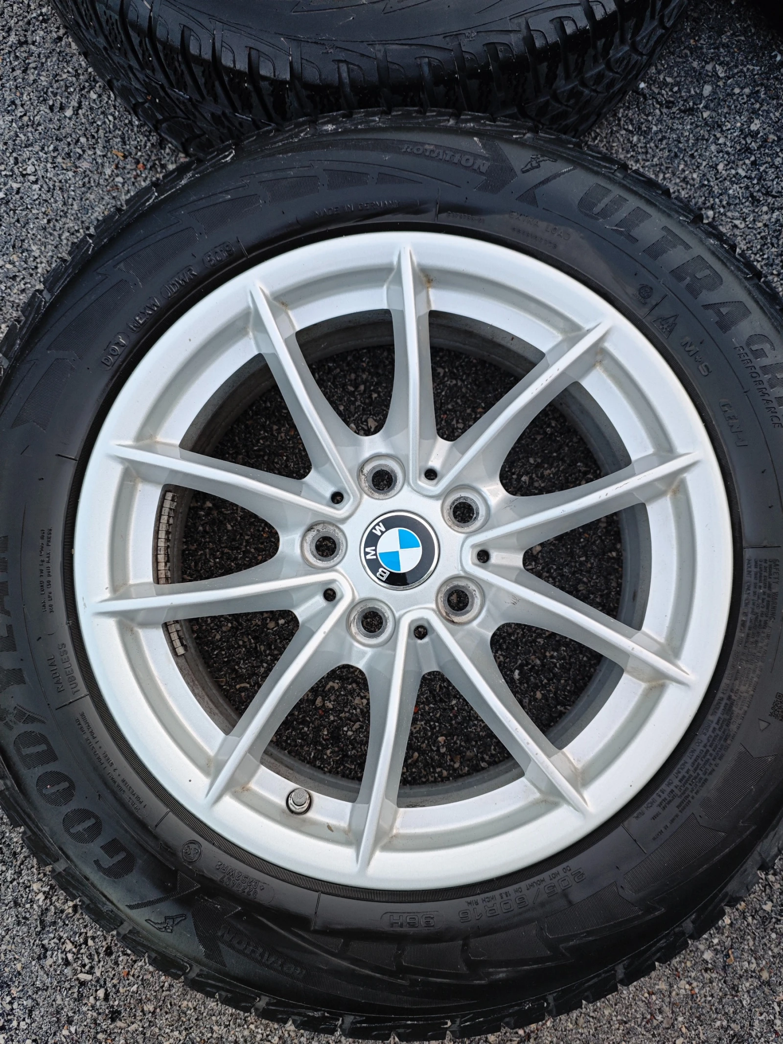 Гуми с джанти Goodyear 205/60R16, снимка 3 - Гуми и джанти - 55985117
