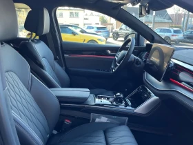 BYD Tang Flagship 7-местен, снимка 10