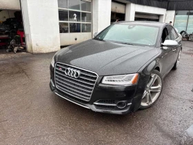 ������ Audi S8