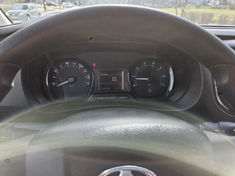 Toyota Proace City 1.6d , снимка 12 - Автомобили и джипове - 47930789