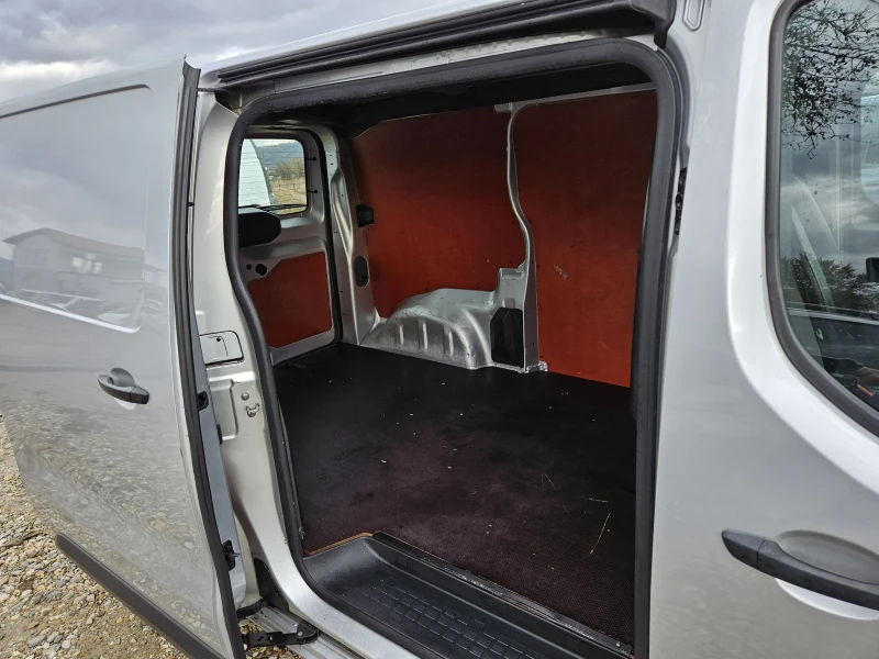 Toyota Proace City 1.6d , снимка 8 - Автомобили и джипове - 47930789