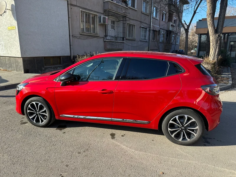 Renault Clio, снимка 2 - Автомобили и джипове - 49185641