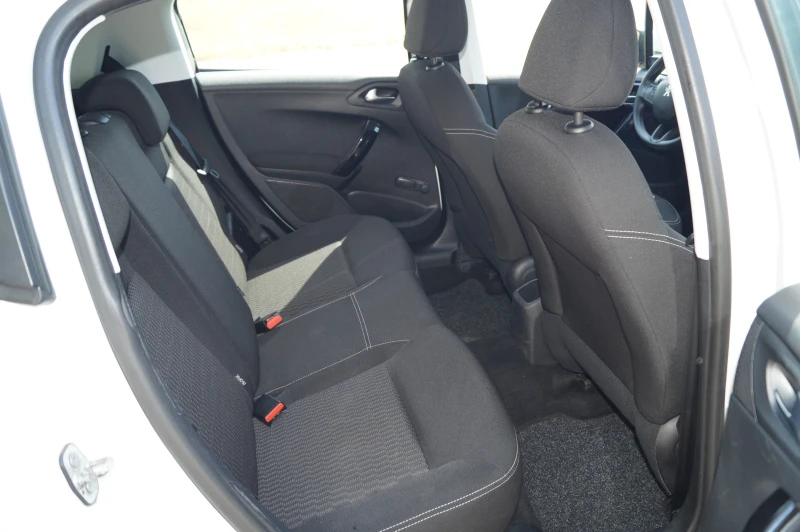 Peugeot 208 1.6d , снимка 14 - Автомобили и джипове - 51338341