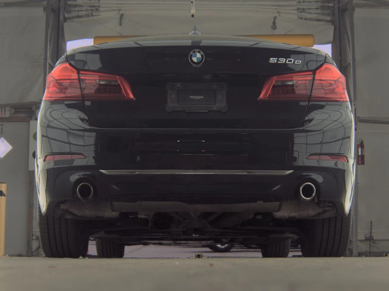 BMW 530E * XDRIVE* LUXURY LINE* DIGITAL* MEMORY* PODGREV* , снимка 8 - Автомобили и джипове - 52326874