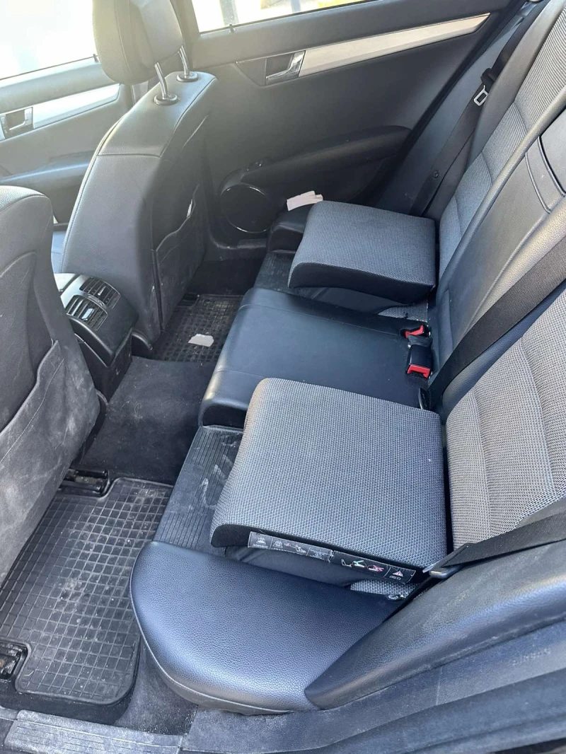Mercedes-Benz C 250, снимка 13 - Автомобили и джипове - 52651731