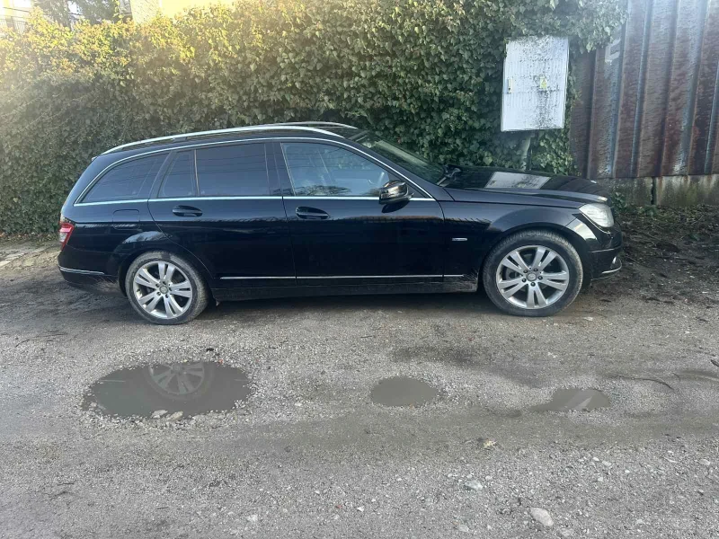 Mercedes-Benz C 250, снимка 3 - Автомобили и джипове - 52651731